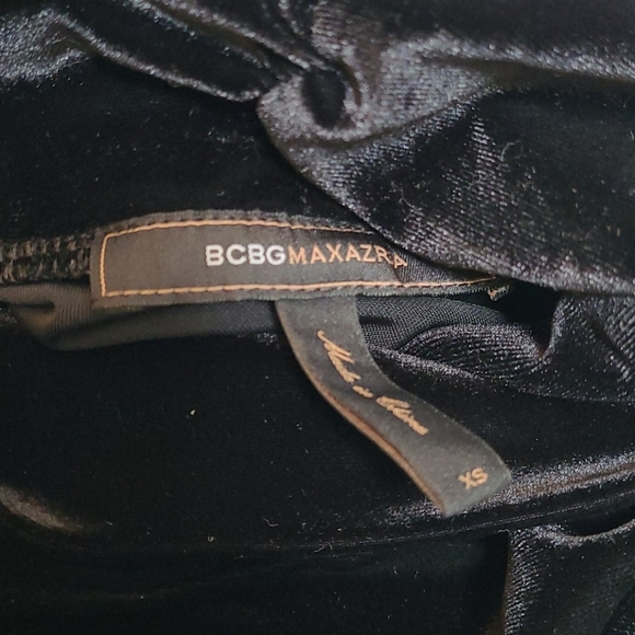 SOLD!  WOMENS BCBG MAXAZRIA VELVET TURTLENECK TOP XS - Picture 5 of 6